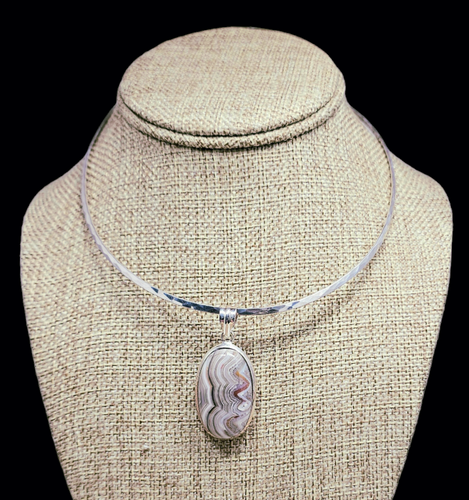 Sterling Silver Pendant with Lace Agate